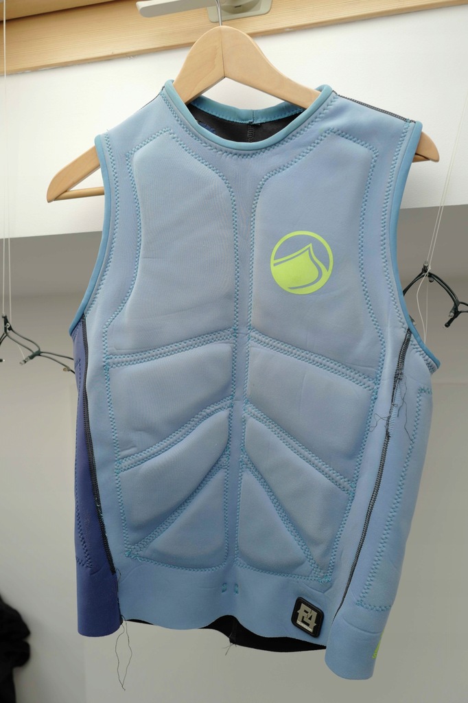 Liquid Force Cardigan Comp Vest 2016 XL