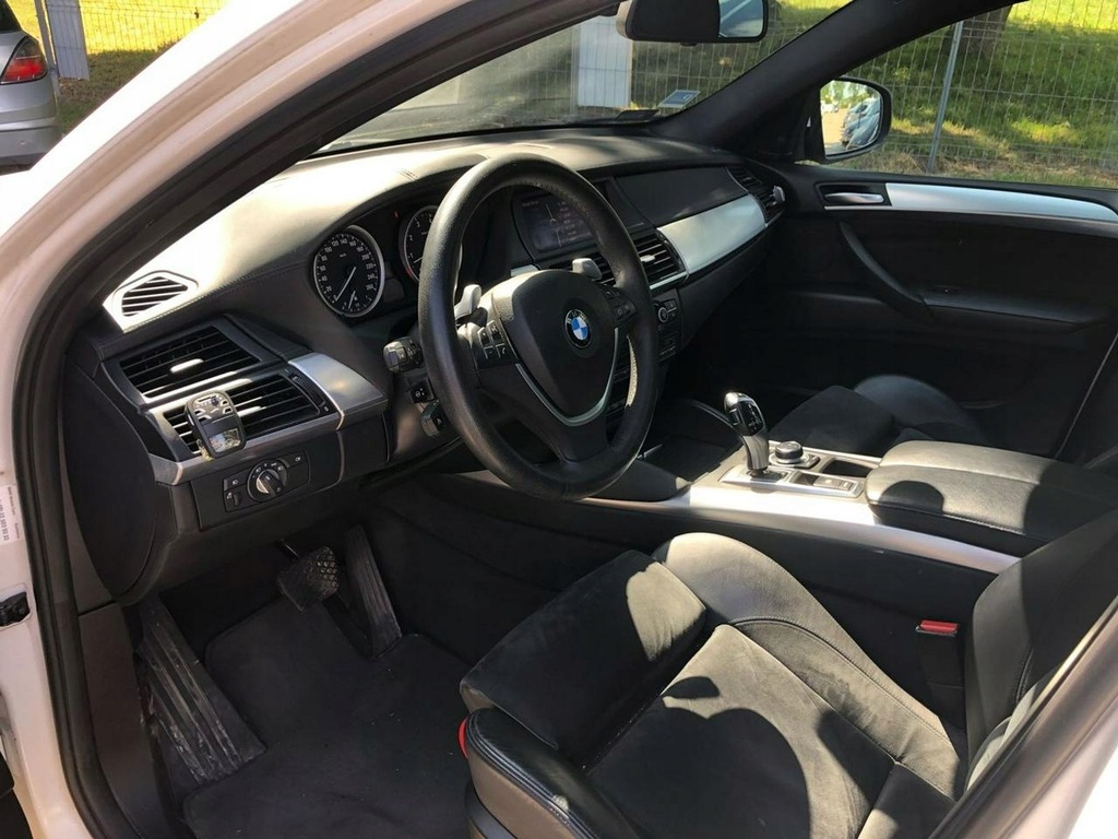 Bmw x6 salon