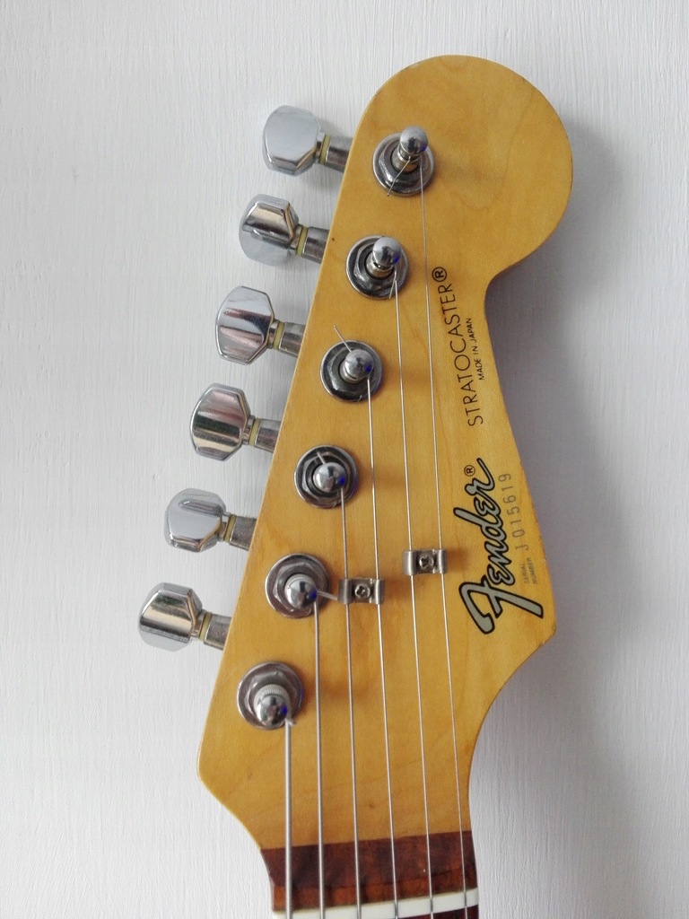 Fender stratocaster japan 89