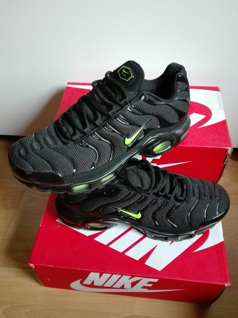 nike tn air max plus og fiberglass