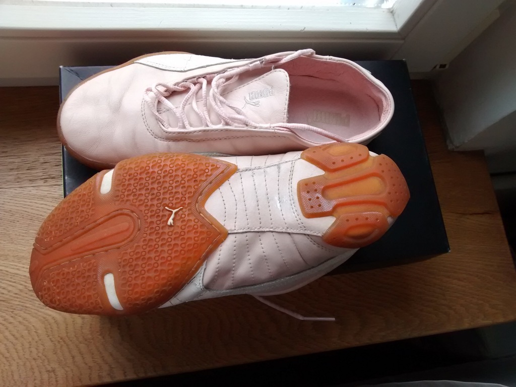 Miekkie, skórzane buty sportowe na salę, Puma, 38