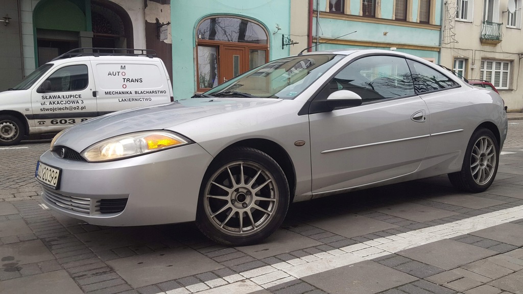 Ford Cougar 2002 2.5 v6 Lift