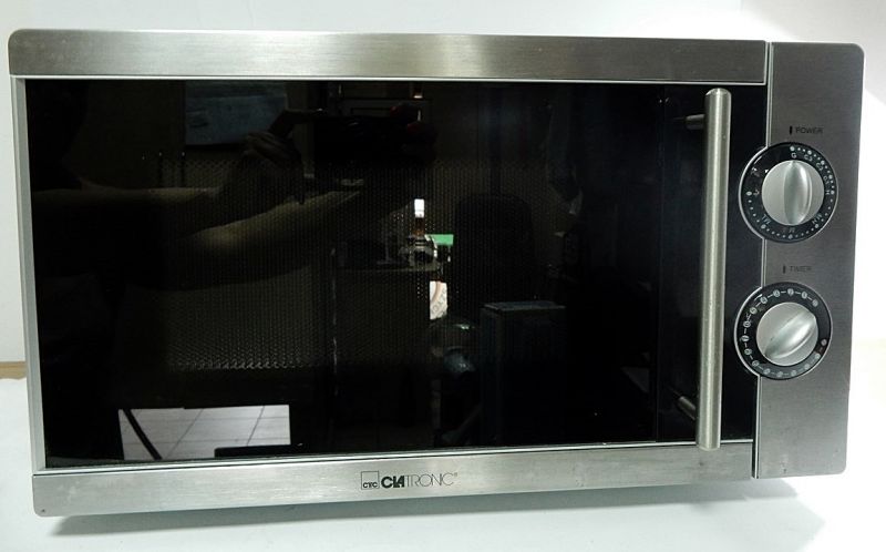 KUCHENKA MIKROFALOWA CLATRONIC MWG 773 E