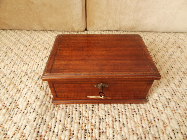 MAHONIOWA SZKATUŁKA BIEDERMEIER XIX w.