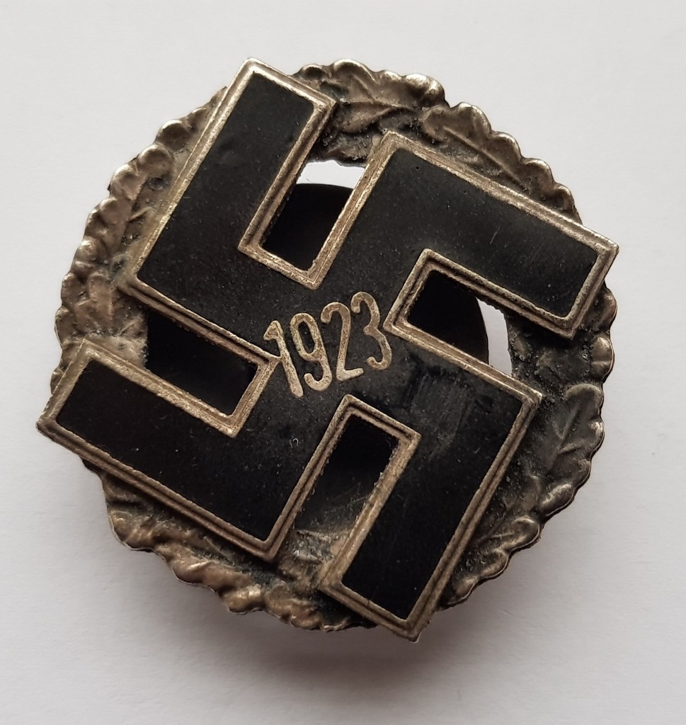 57) ODZNAKA NSDAP 1923 III RZESZA
