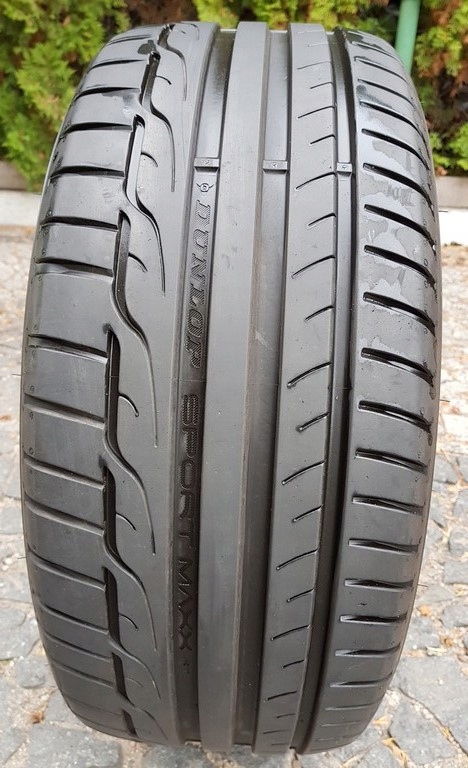 Dunlop sp sport rt. Dunlop SP Sport Maxx RT. Данлоп СП спорт Макс 225/45/17. Данлоп спорт Макс.