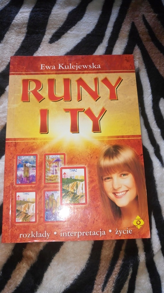 Runy i ty Ewa Kulejewska