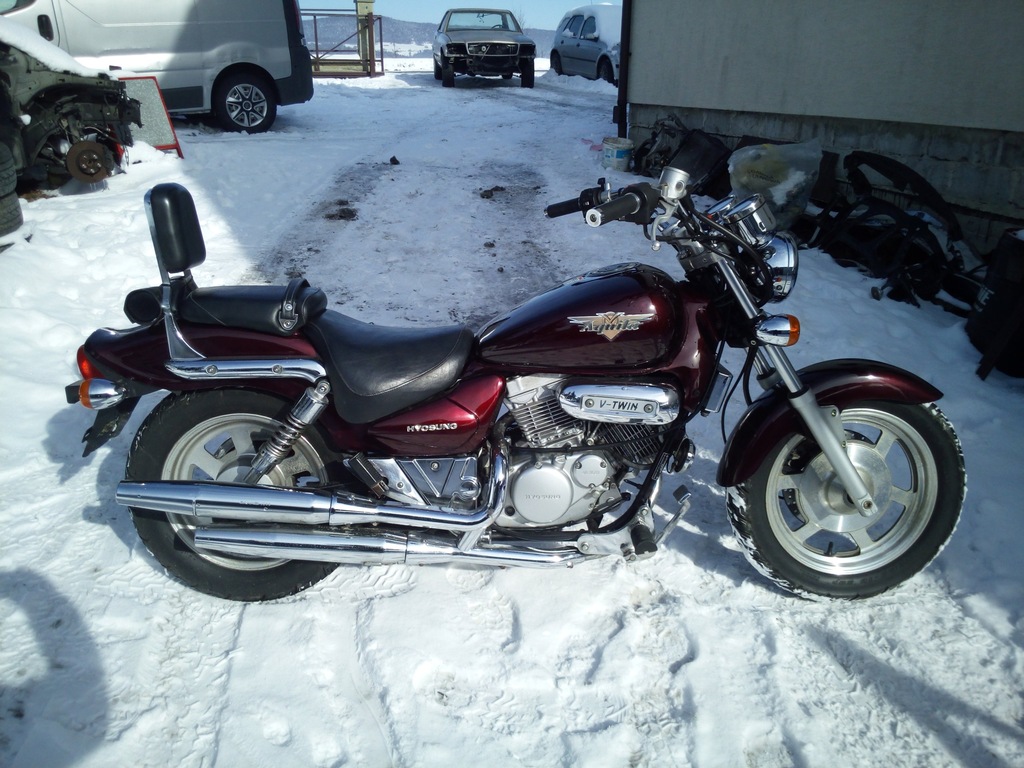 HYOSUNG GV AQUILA 125  przebieg 8100 km,Niemcy