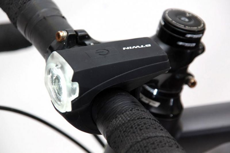 LAMPKA ROWEROWA LED VIOO 500 ROAD USB B'TWIN