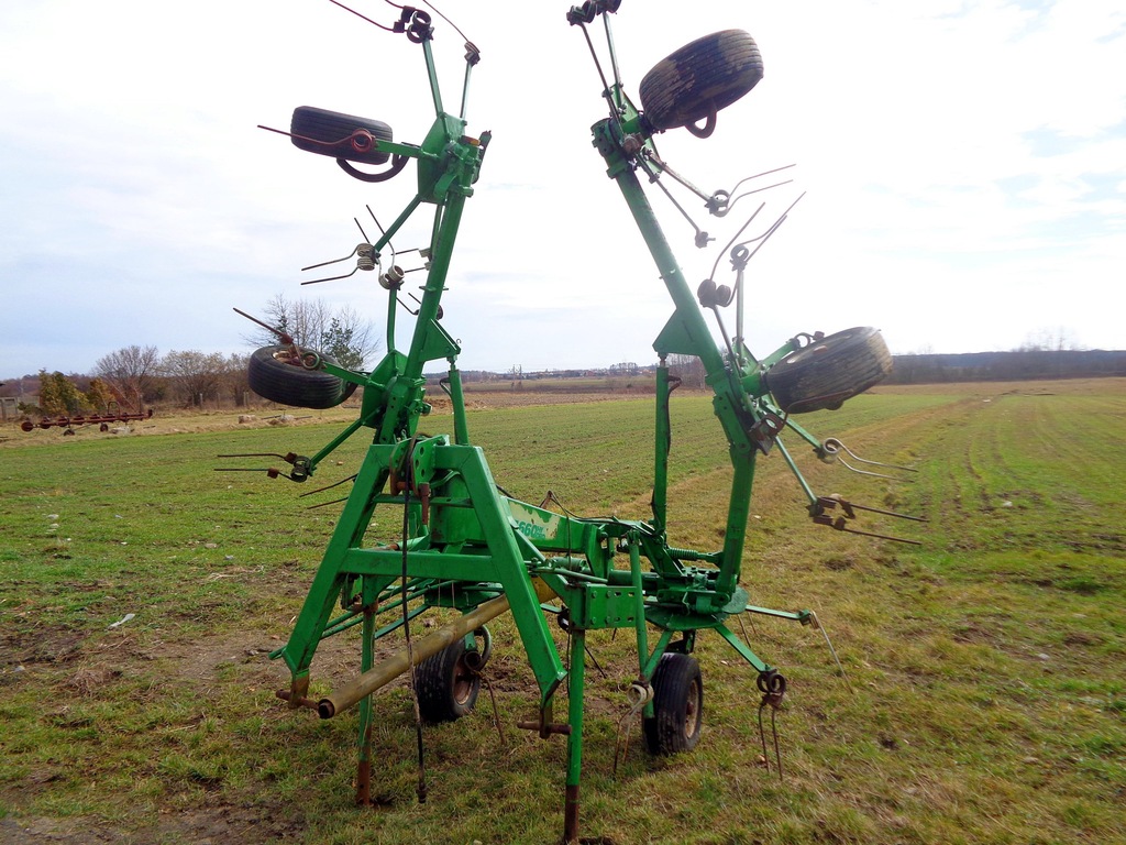 Przegrabiarka przewracarka STOLL Z660 hyd