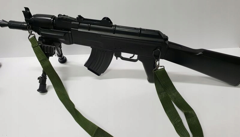 REPLIKA KARABINU SZTURMOWEGO AK-47