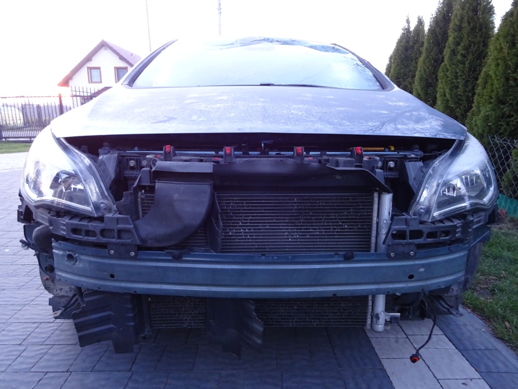 OPEL ASTRA J LIFT 1.7 CDTI PAS PRZEDNI CHŁODNICE