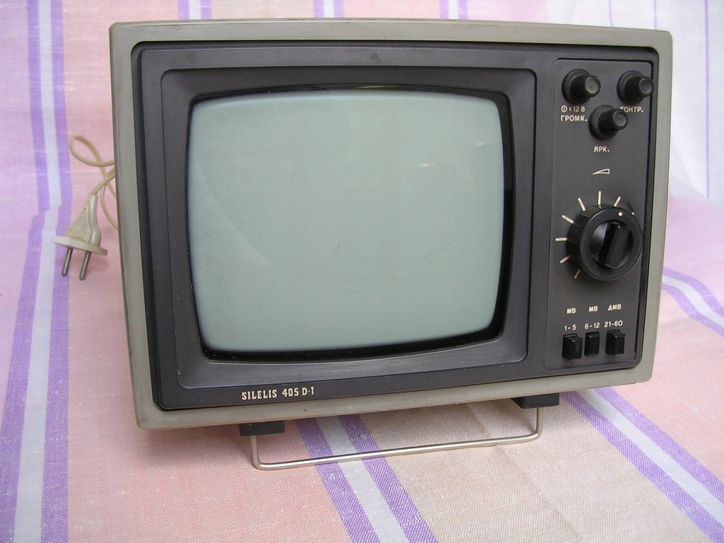 Telewizorek Silelis 405 D-1 antyk /82/
