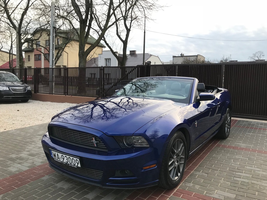 Ford Mustang 3,7 V6 CLUB OF AMERICA CABRIO W-WA