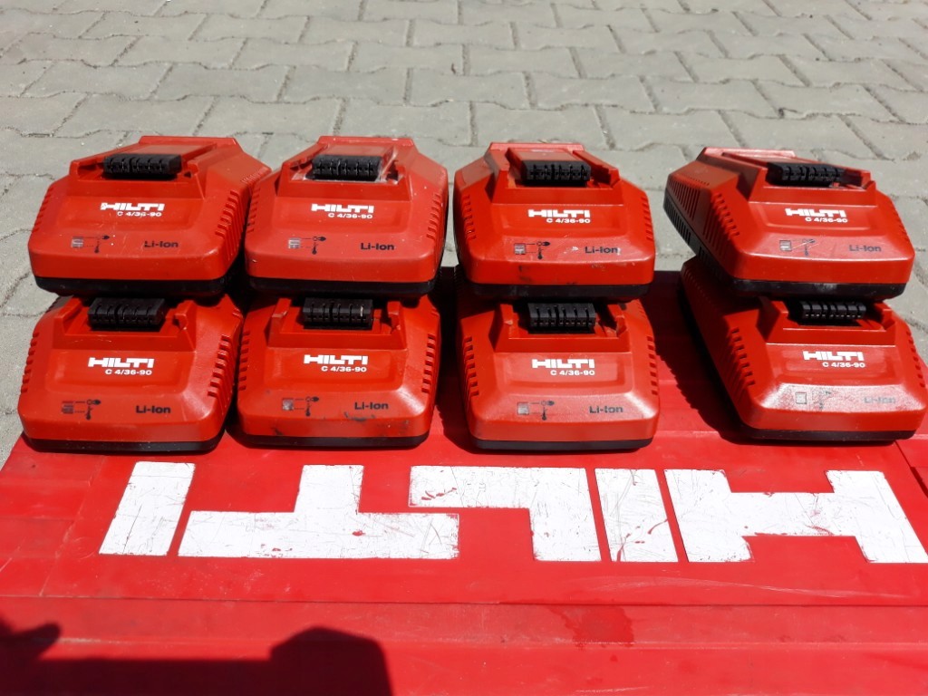 8x ŁADOWARKA HILTI C4/36-90.