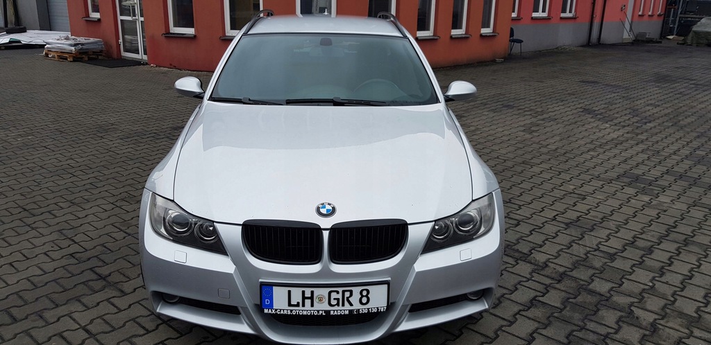 BMW 3 E91 KOMBI 330D X-DRIVE M-PAKIET 300 koni