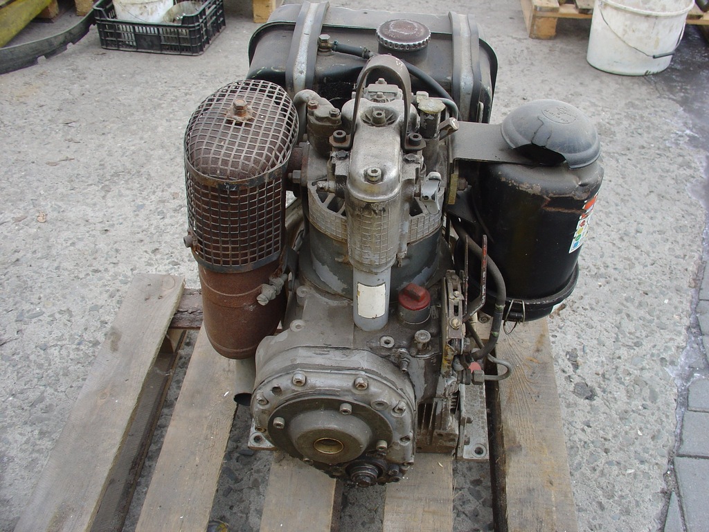 Silnik Hatz E780
