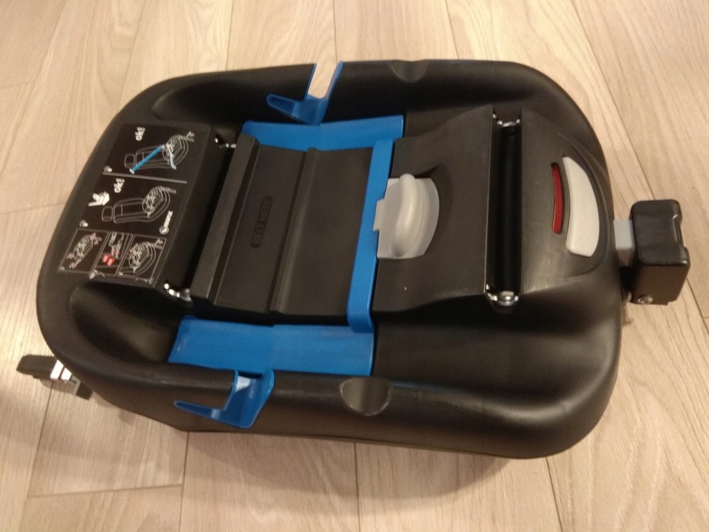 Karwala on sale isofix base