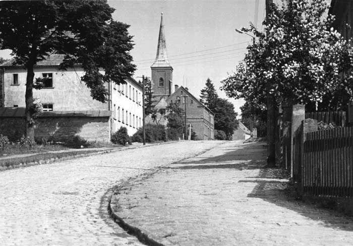 fotografia 1968 Międzybórz wjazd do miasteczka