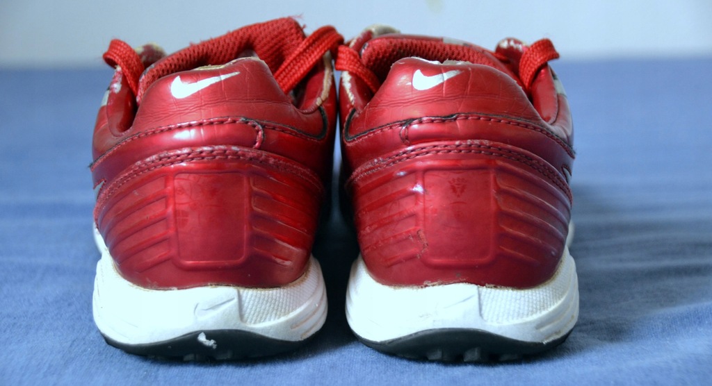 nike total 90 shift