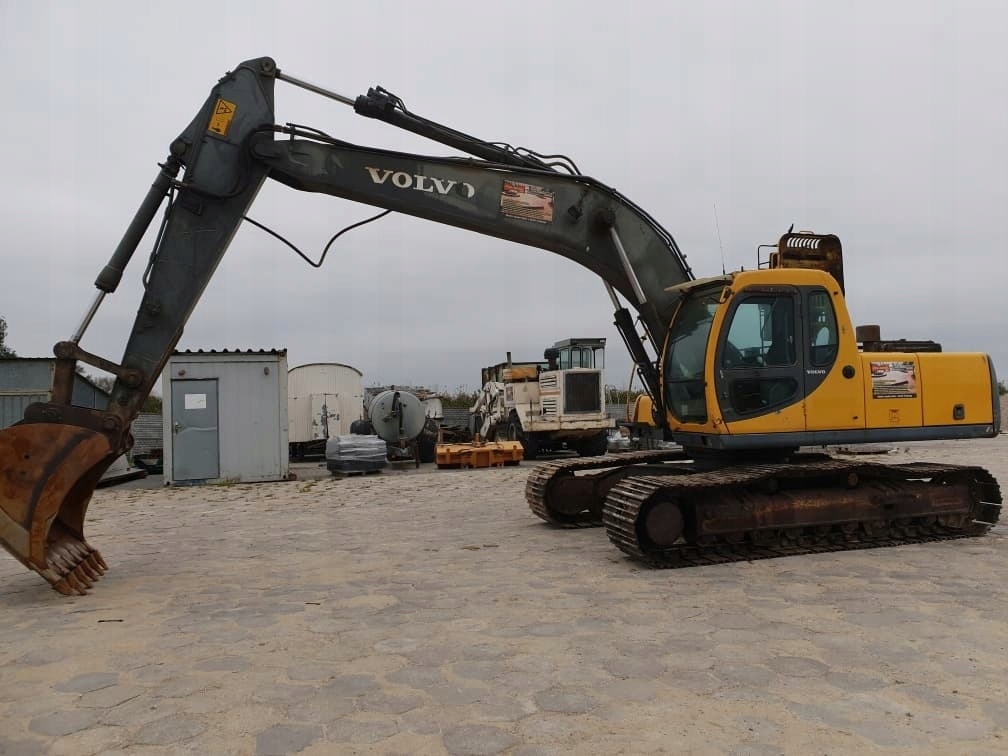 Koparka gąsienicowa VOLVO EC 210 LC, 2001r