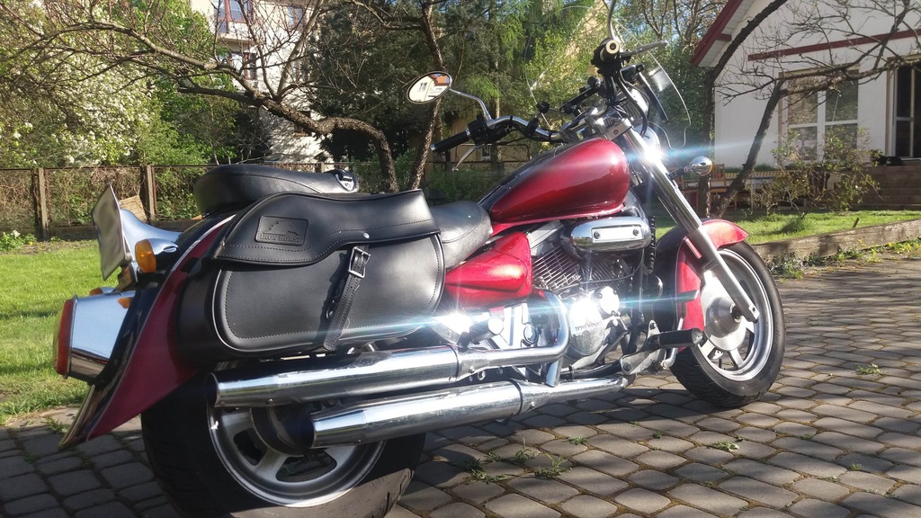 Junak Millenium / Hyosung GV 250. Skórzane sakwy.