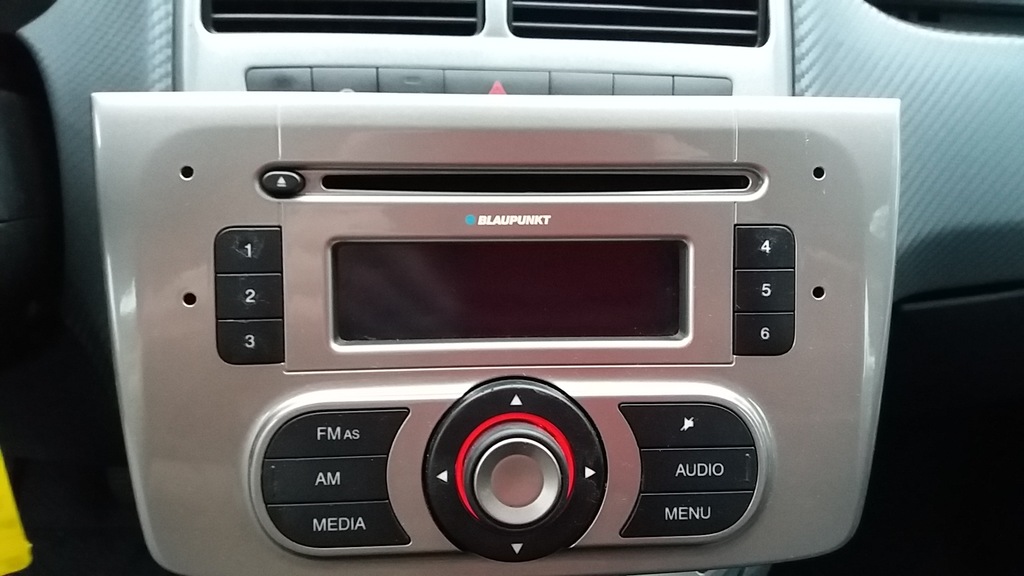 Radio MP3 Alfa Romeo MITO z kodem