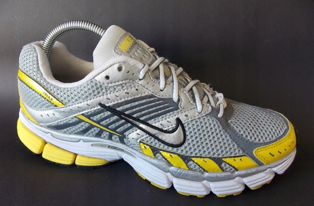 Nike air zoom structure triax clearance 11