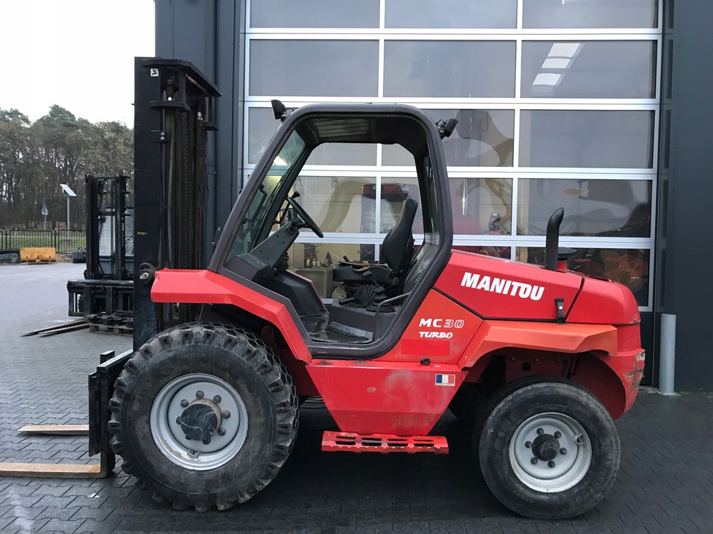 WÓZEK WIDŁOWY MANITOU MC30T 2008R[LINDE