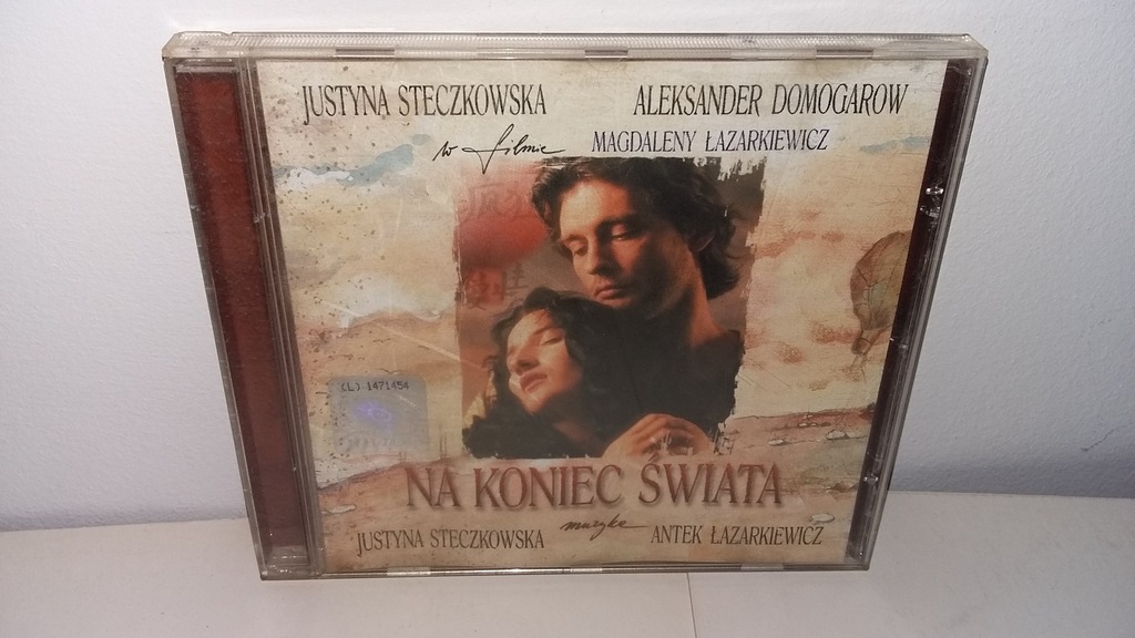 JUSTYNA STECZKOWSKA NA KONIEC ŚWIATA