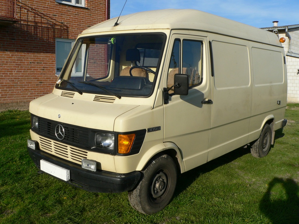 Mercedes 309 D