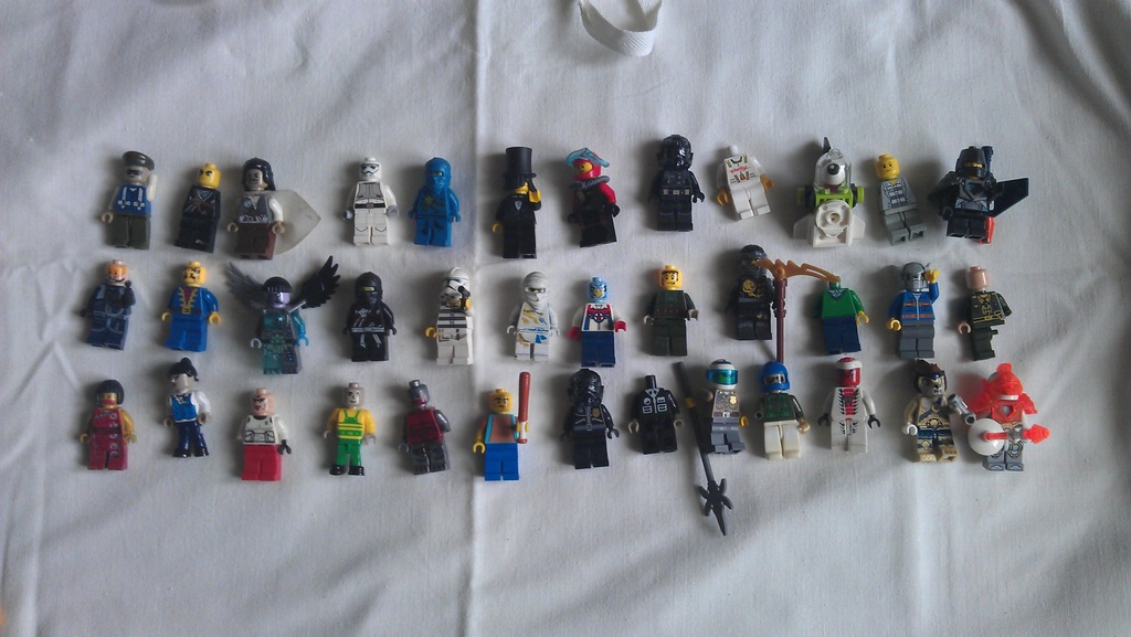 Figurki - Chłopki - Lego - 27 sztuk + części