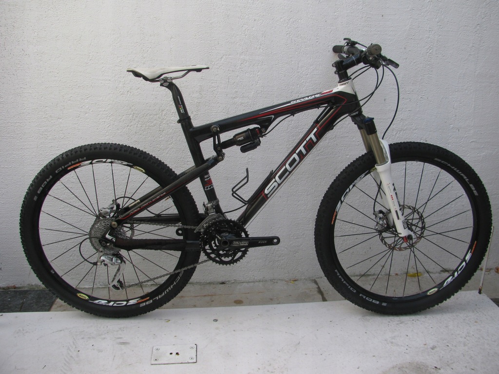 SCOTT SPARK 30 18'' CARBON REBA WROCLAW SERWIS