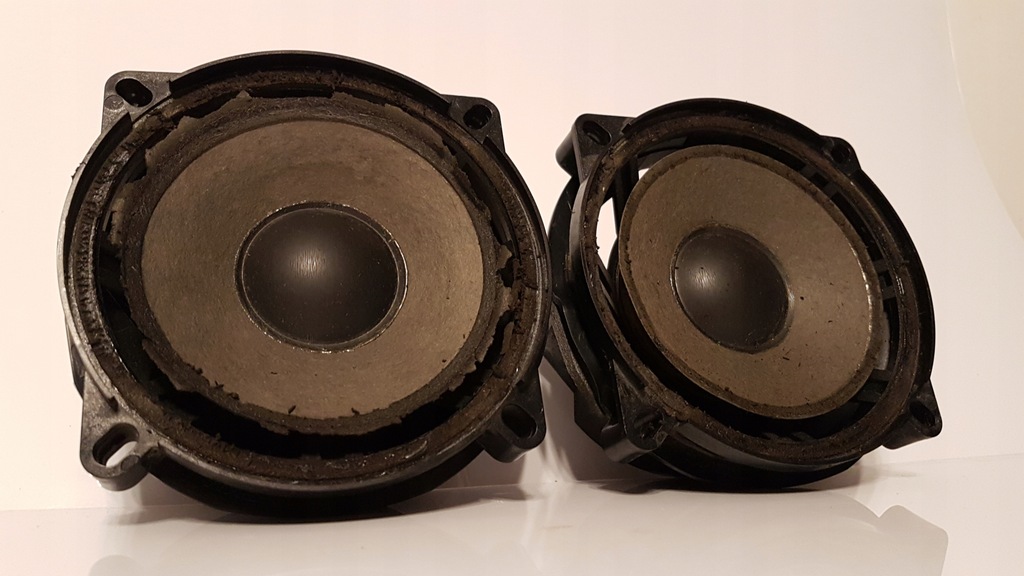 Nokia 2x głośnik Volvo 13cm 27525 07097 LH ciężki