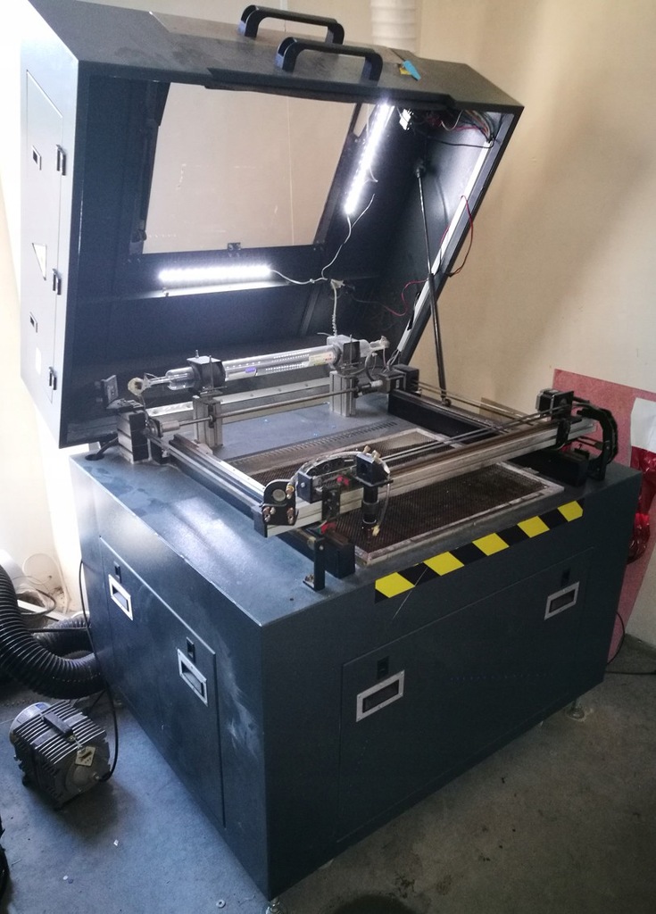 Ploter laserowy grawerka CO2 LYNX 600x500 60W