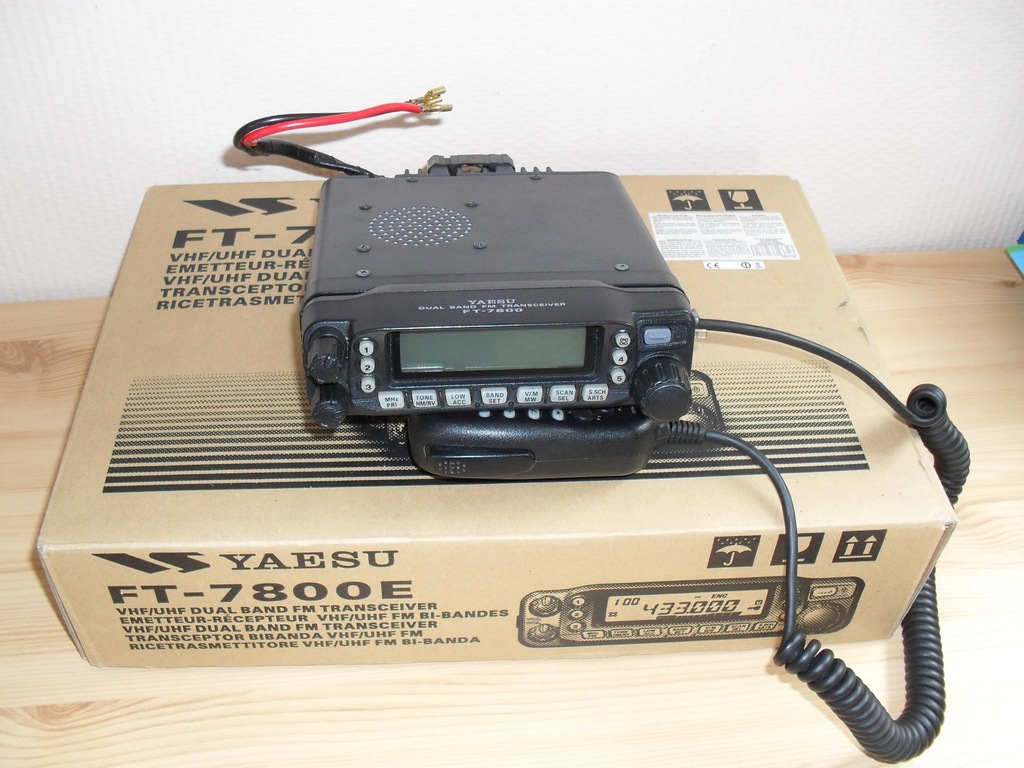 Radio Yaesu FT-7800