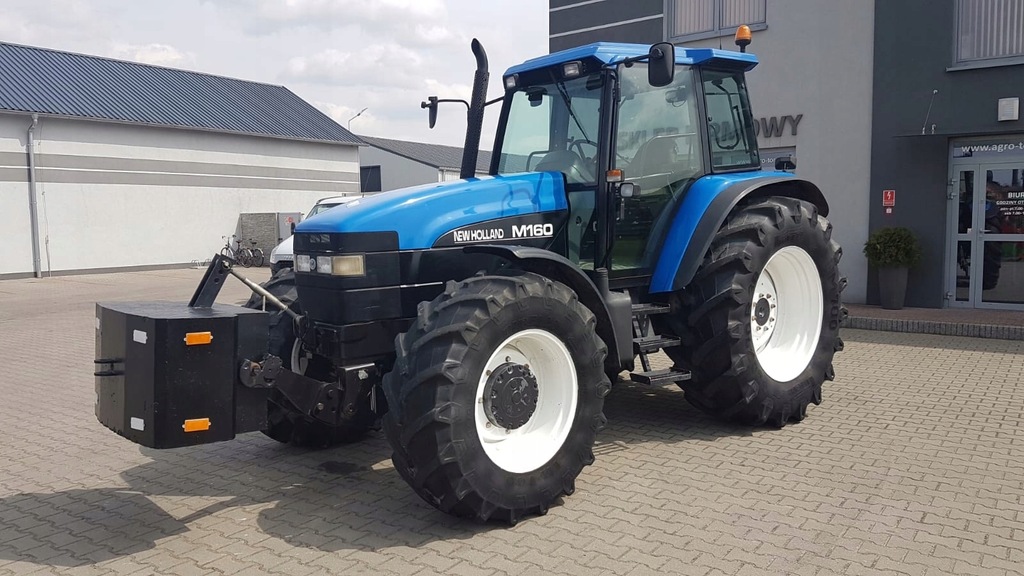 New Holland M 160
