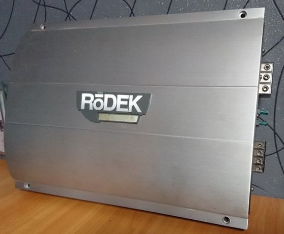 Wzmacniacz Rodek R1500A2 z pilotem monoblock