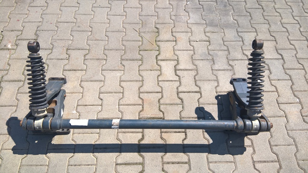 Belka zawieszenia kabiny przód Stralis 504176397