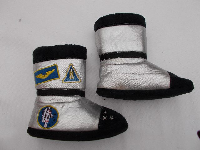 BUTY KOSMONAUTY KAPCIE PAPCIE R 34