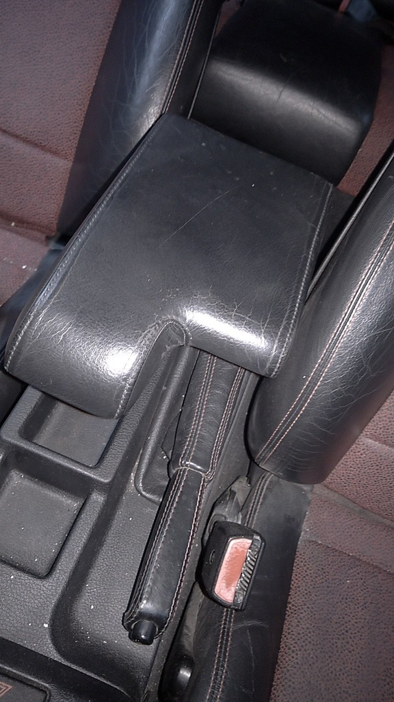 Bmw e36 compact podłokietnik  europa kompletny
