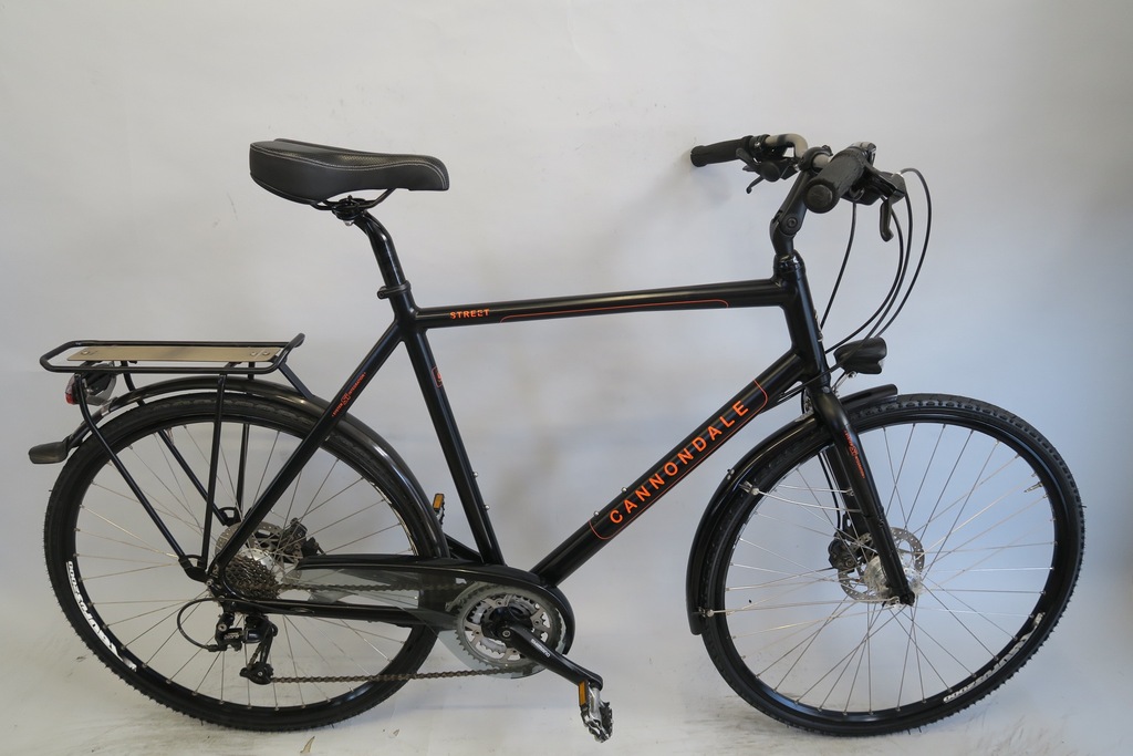 markowy rower Cannondale Street Shimano Deore 