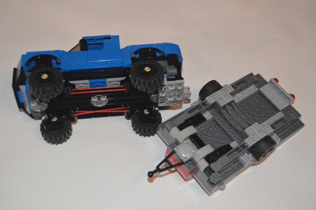 LEGO samochod terenowy z przyszepa jeep ford 75875