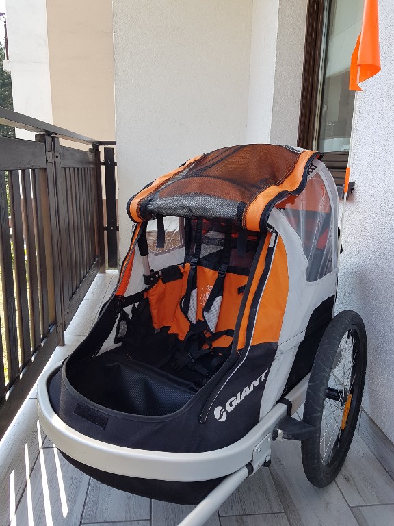 giant peapod bike trailer