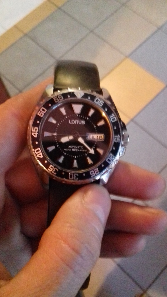 lorus automatic diver