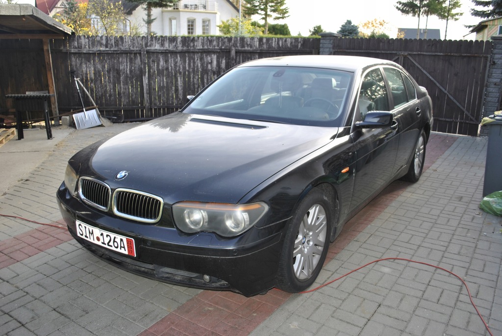 samochód BMW E65 7715624214 oficjalne archiwum Allegro