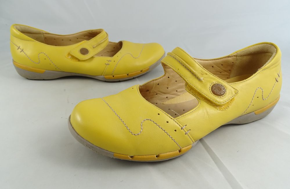 clarks artisan unstructured