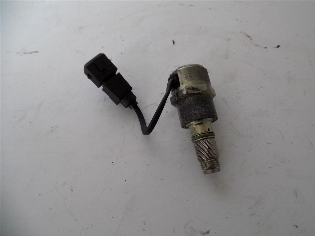 ZAWÓR KĄTA WTRYSKU CITROEN PEUGEOT 1.9 DW8 206