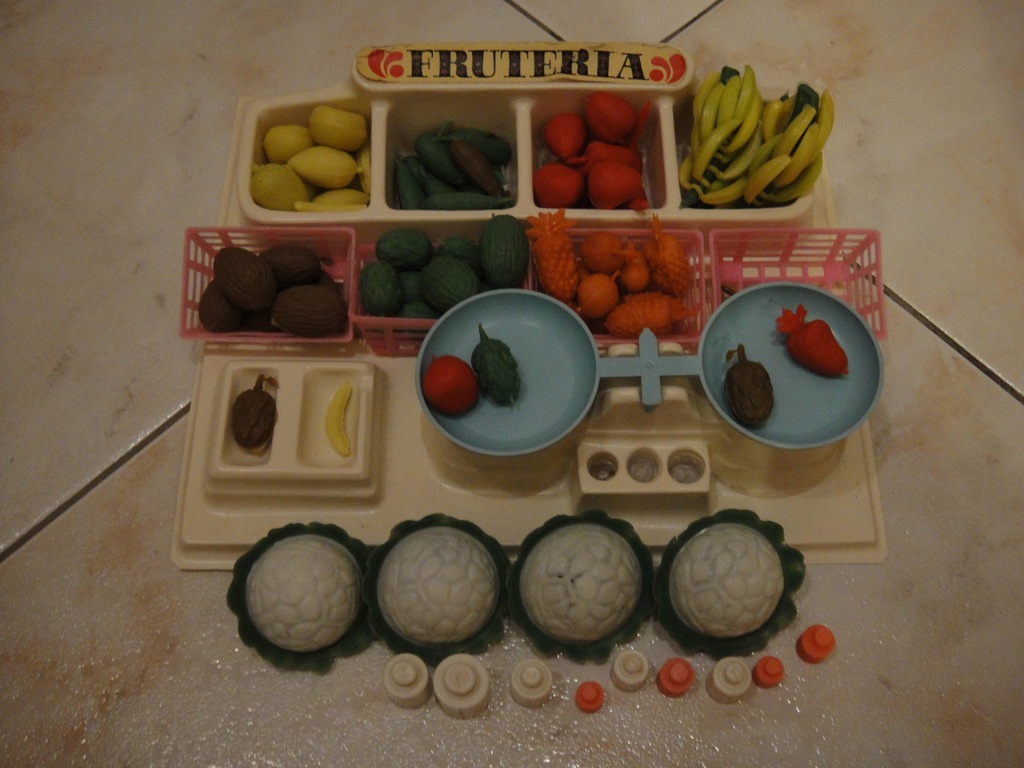 FRUTERIA WARZYWNIAK Z PRL