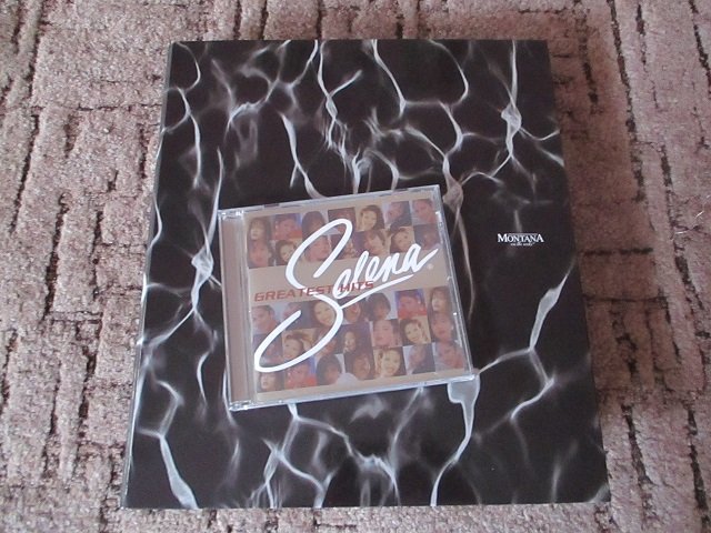 Selena Quintanilla Perez CD Greatest Hits +Zdjęcia